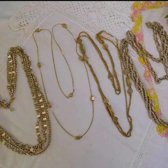 Designer Gold tone Chain Necklaces LOT of Four Chain Coventry Western Germany - Picture 2 of 10